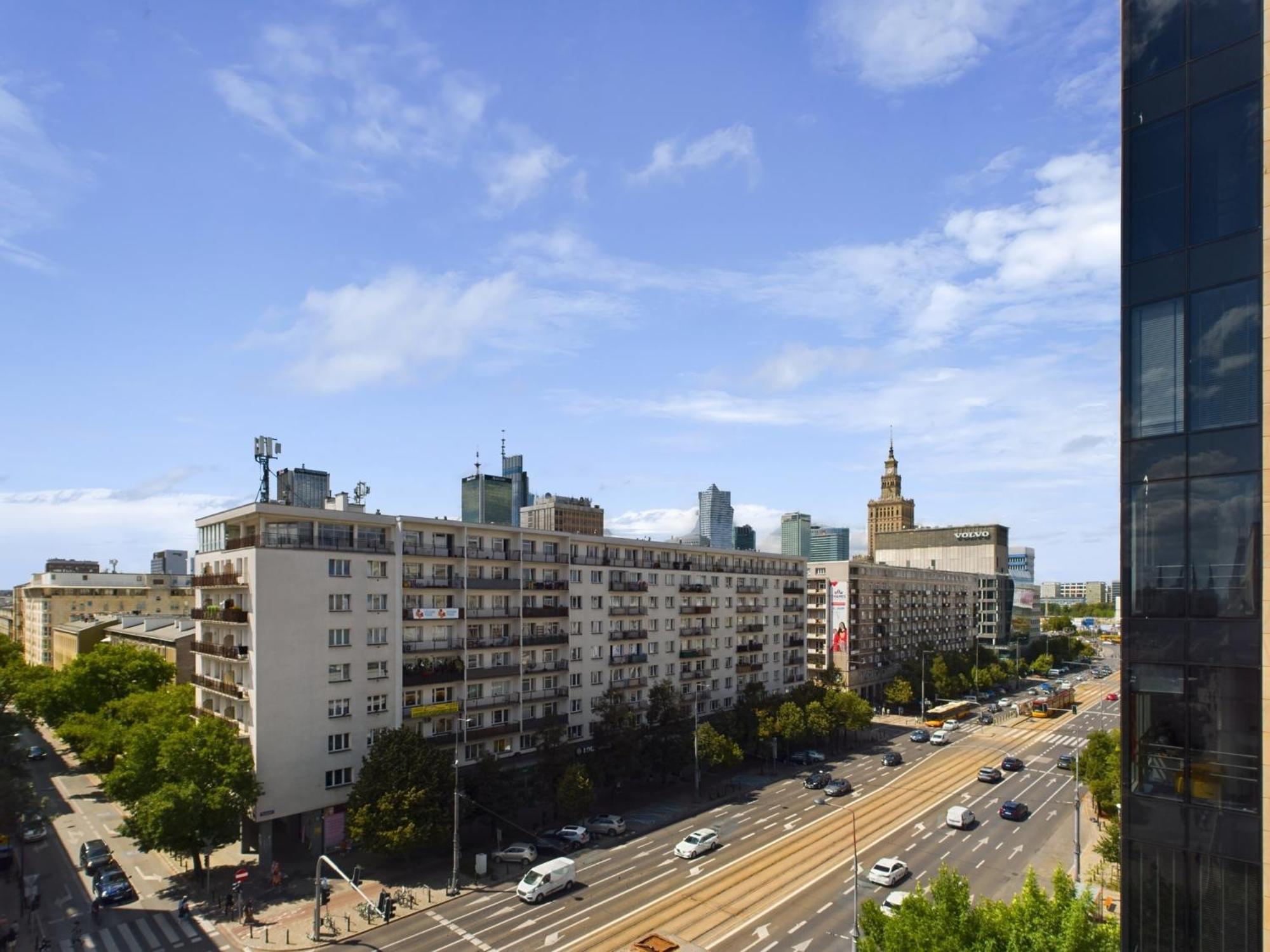 City Center Apartments Hoza By Noclegi Renters Warsawa Bagian luar foto