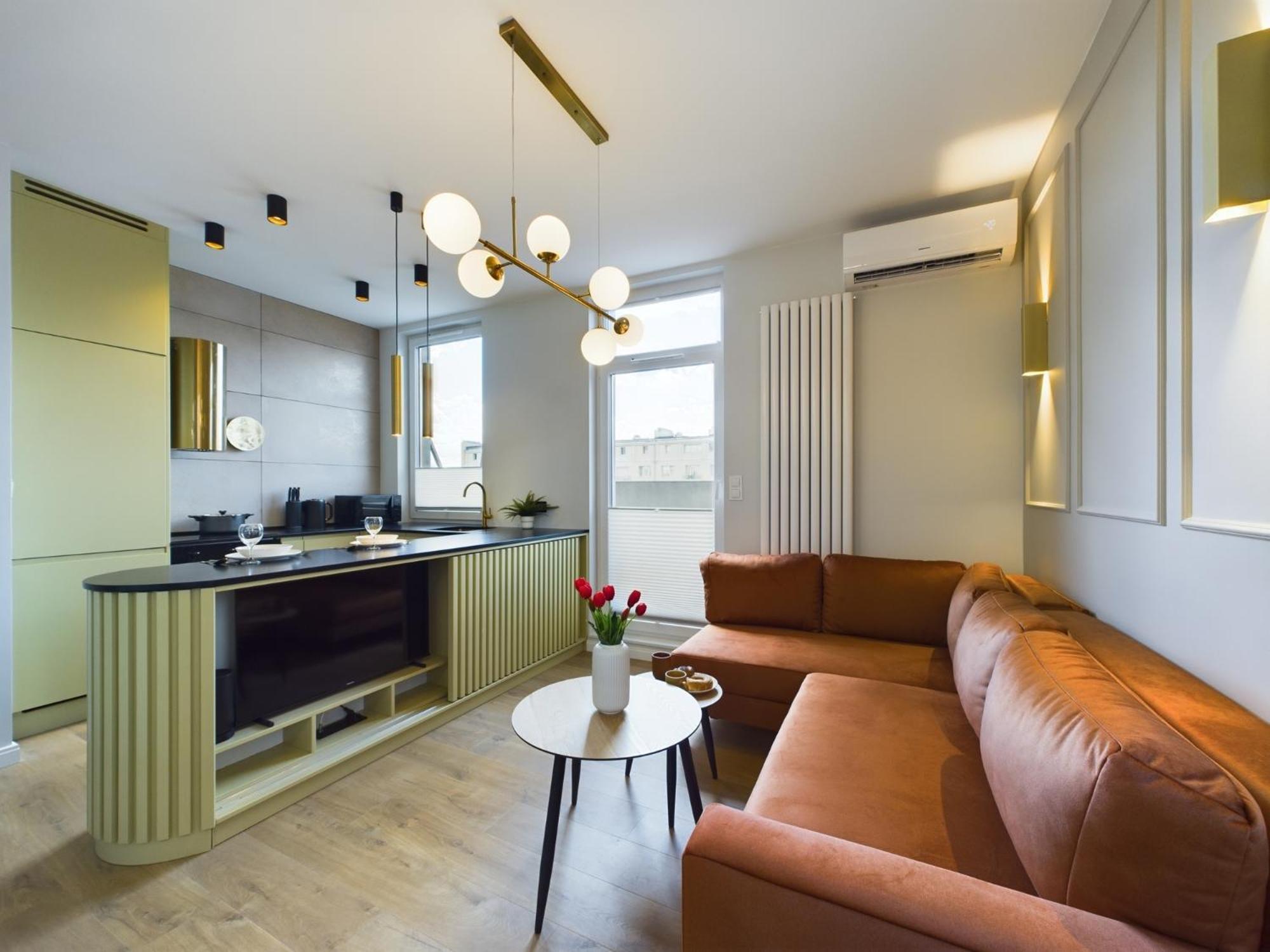 City Center Apartments Hoza By Noclegi Renters Warsawa Bagian luar foto