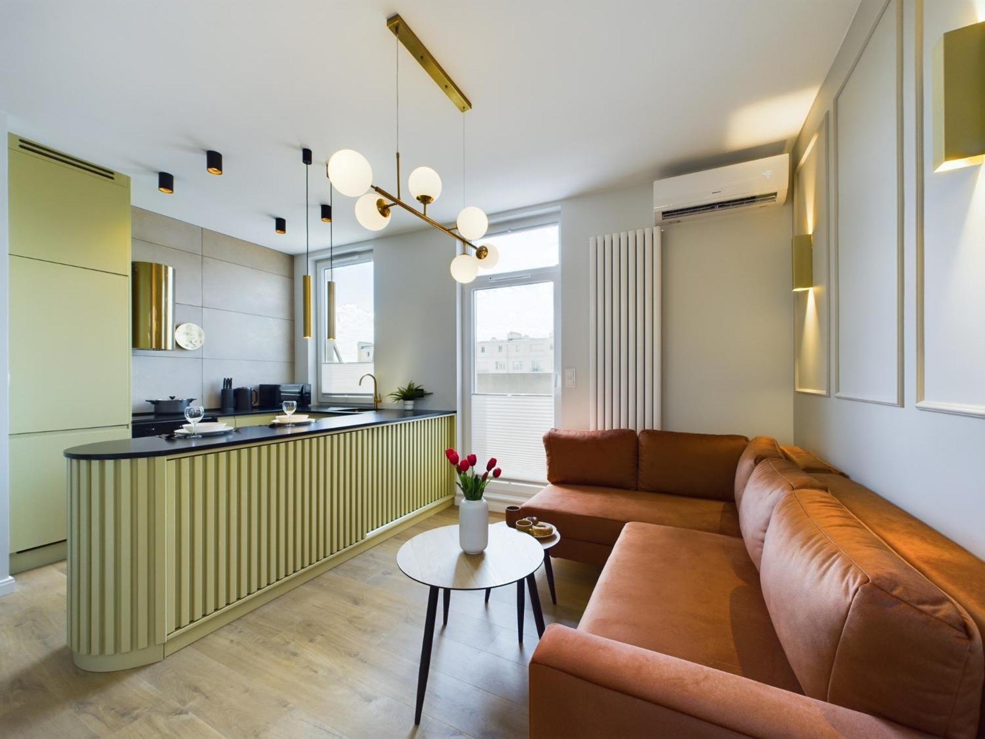 City Center Apartments Hoza By Noclegi Renters Warsawa Bagian luar foto