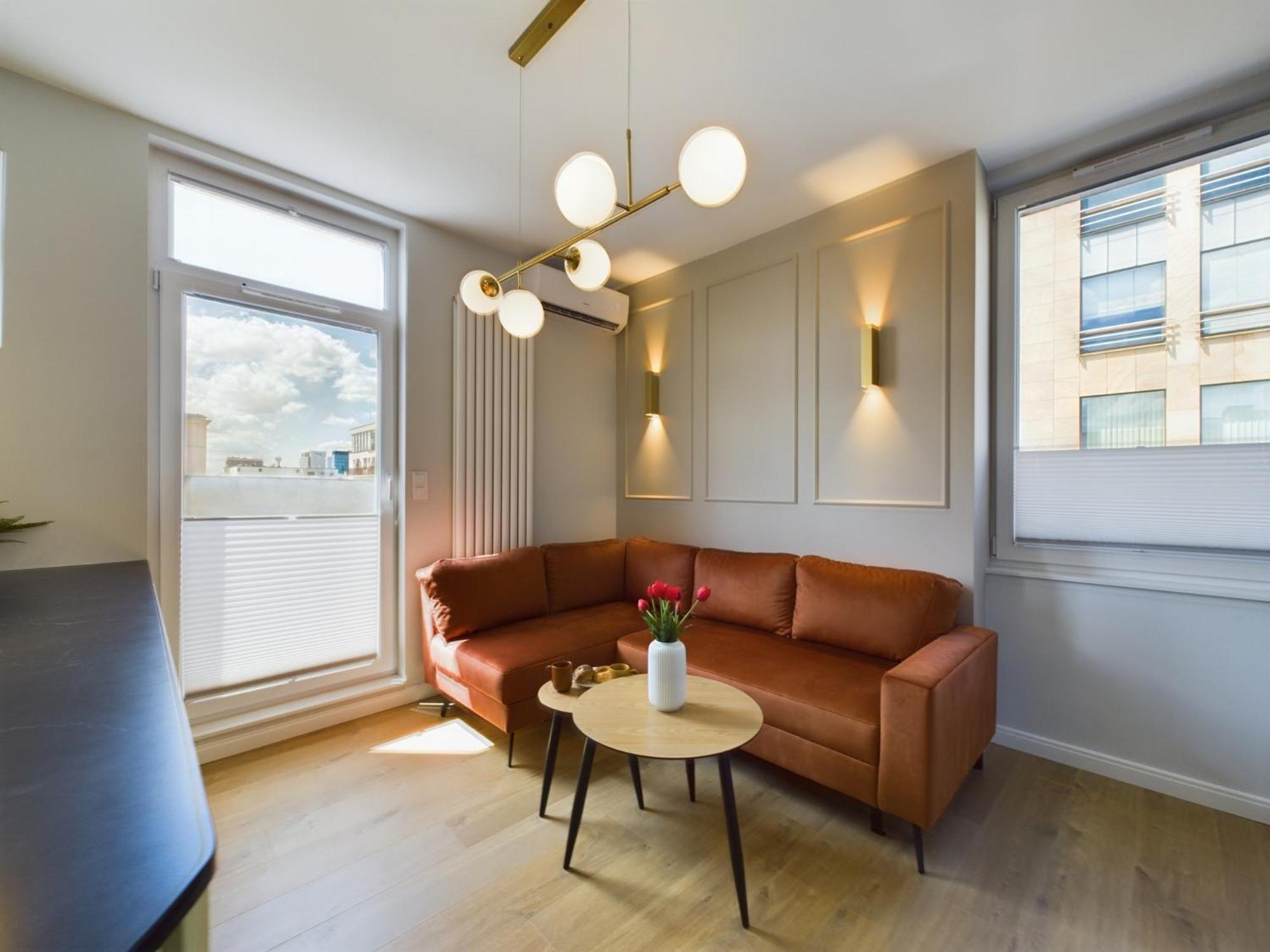 City Center Apartments Hoza By Noclegi Renters Warsawa Bagian luar foto